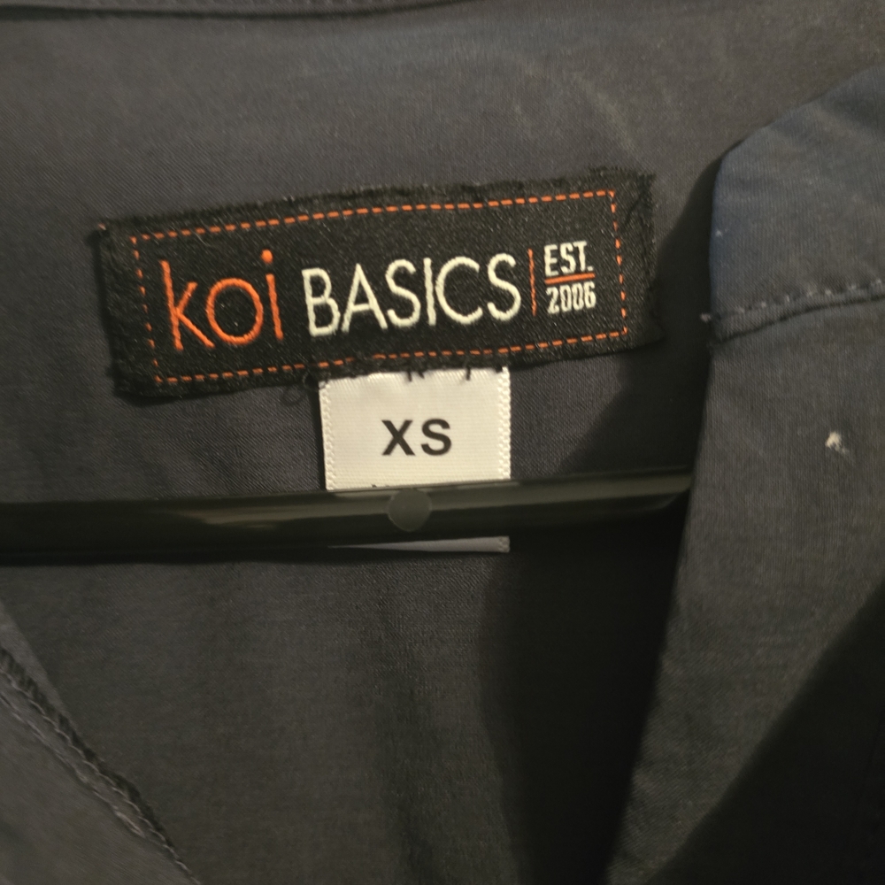 5 Scrub Sets - image 7